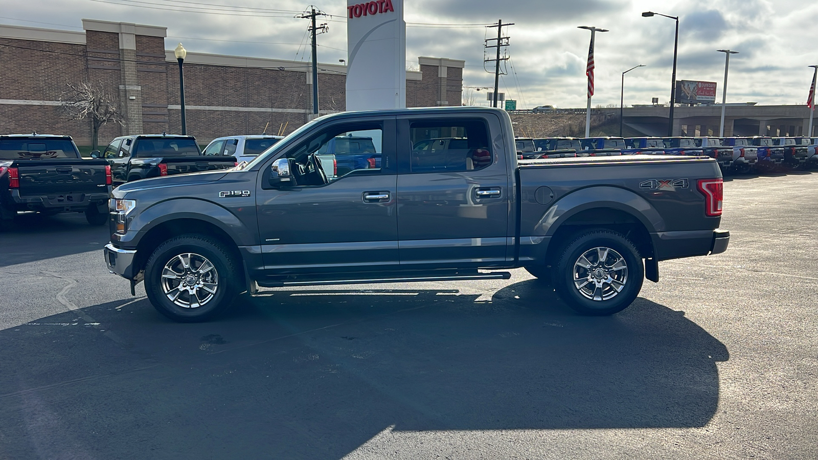 2017 Ford F-150 XLT 6