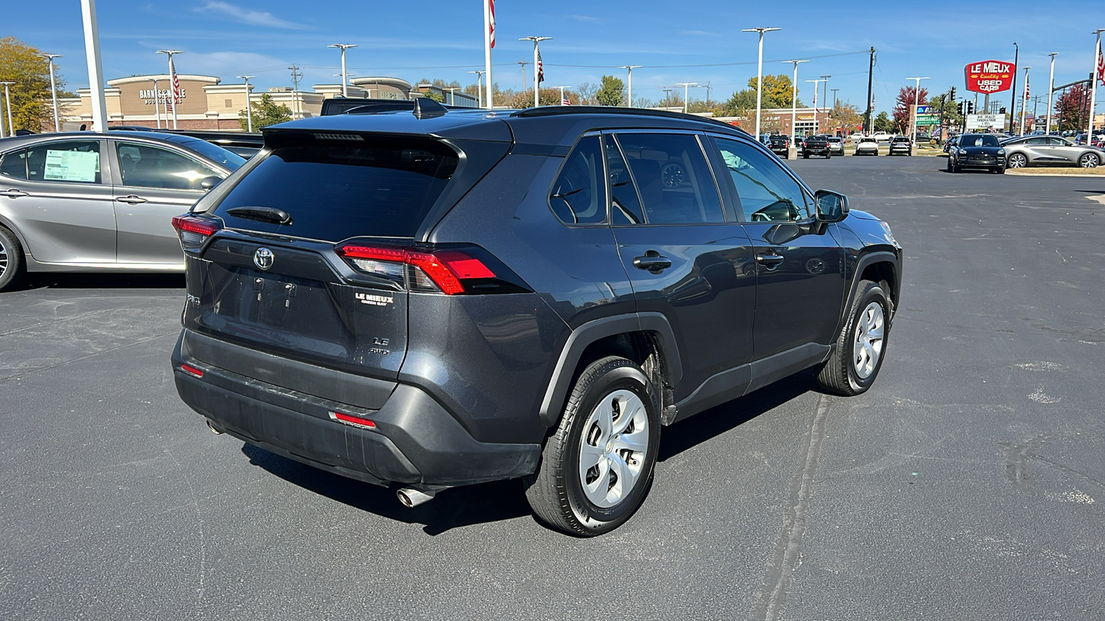 2021 Toyota RAV4 LE 3