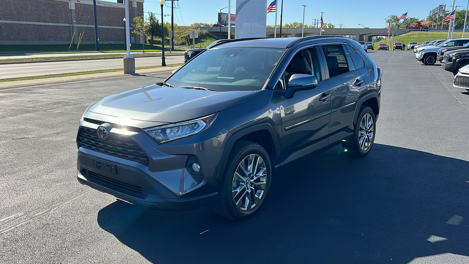 2019 Toyota RAV4 XLE Premium 7