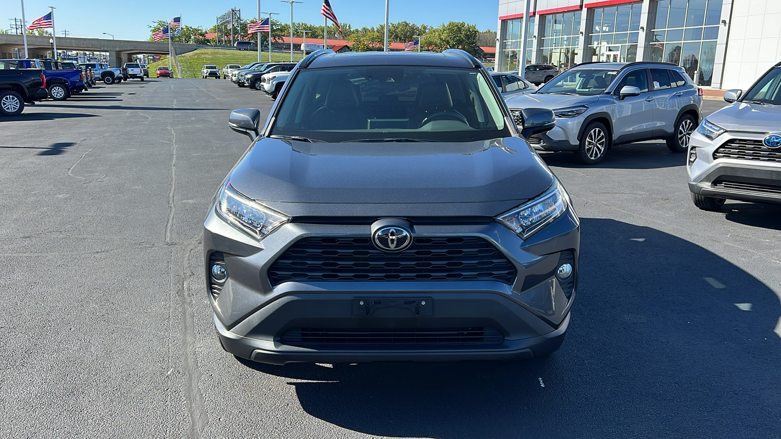 2019 Toyota RAV4 XLE Premium 33