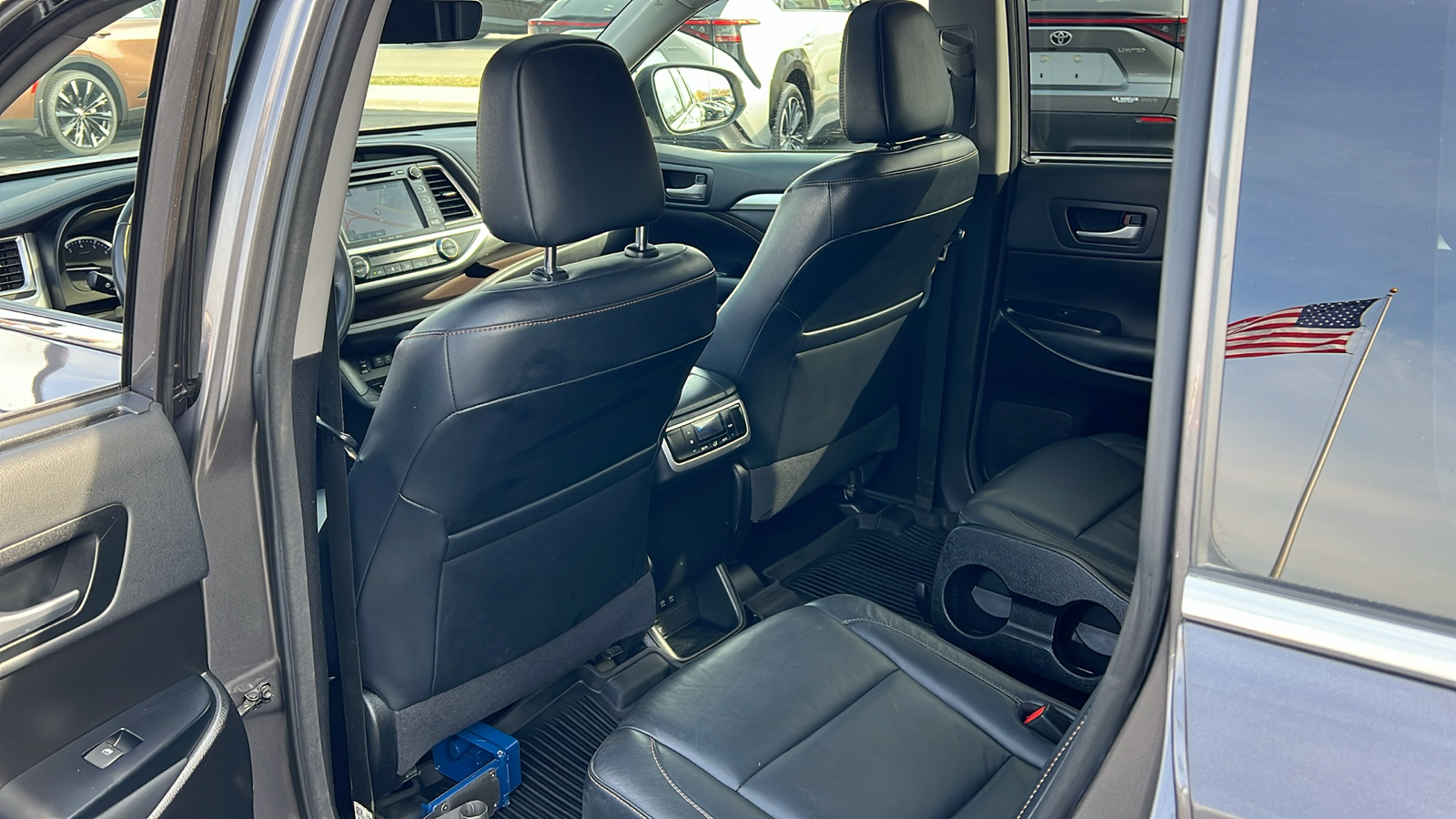 2018 Toyota Highlander XLE 29