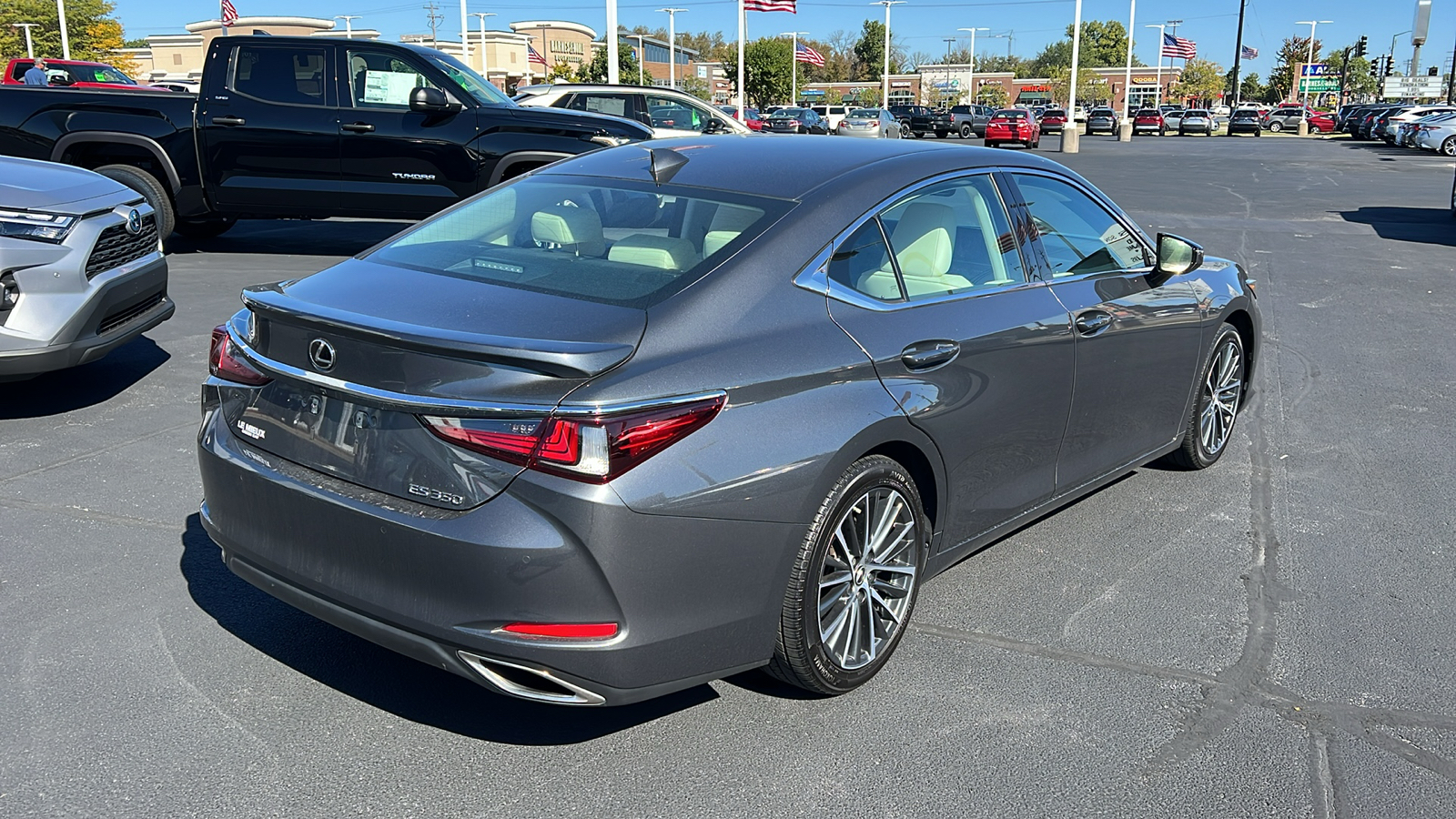 2022 Lexus ES 350 3