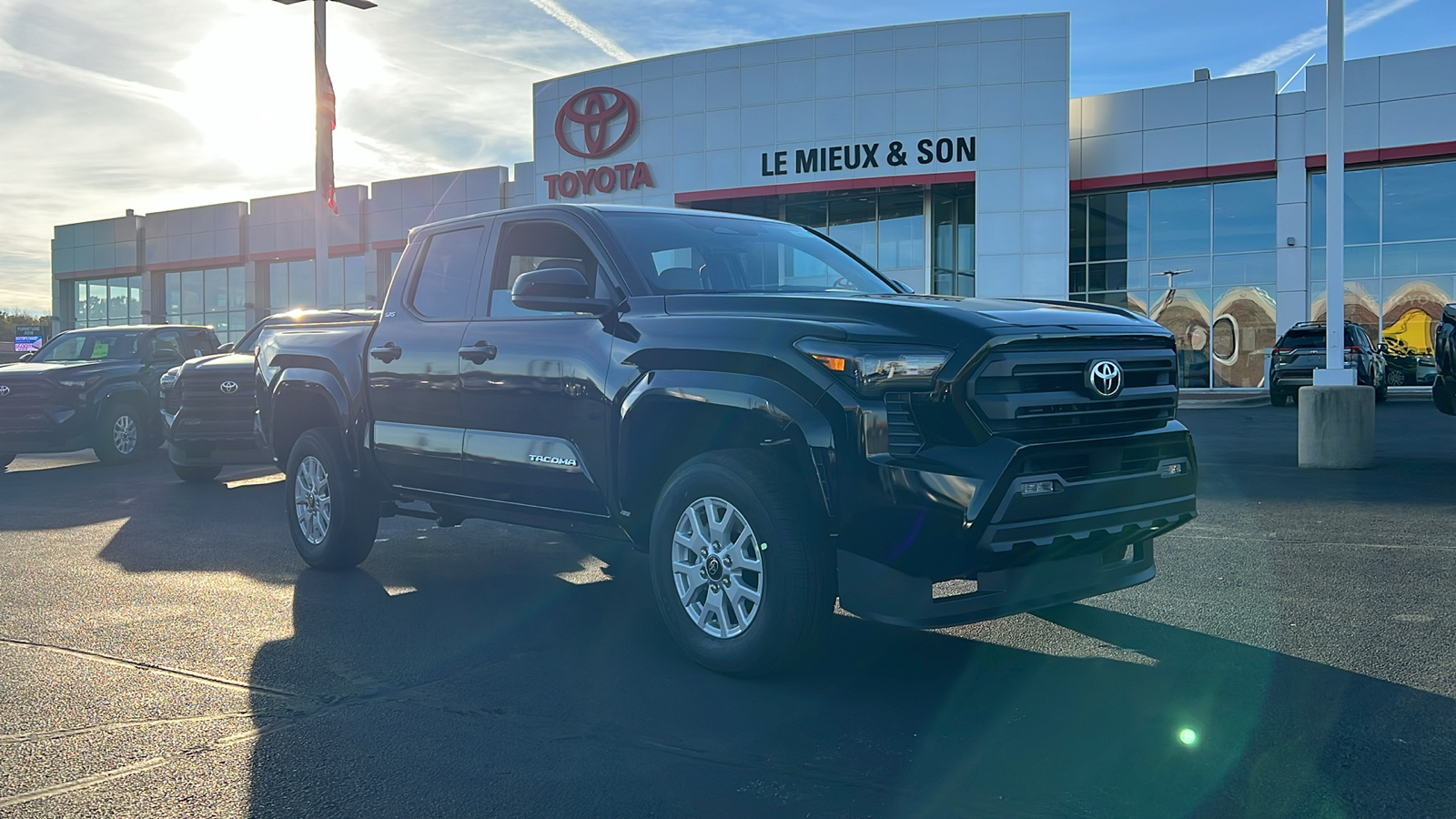 2024 Toyota Tacoma SR5 1