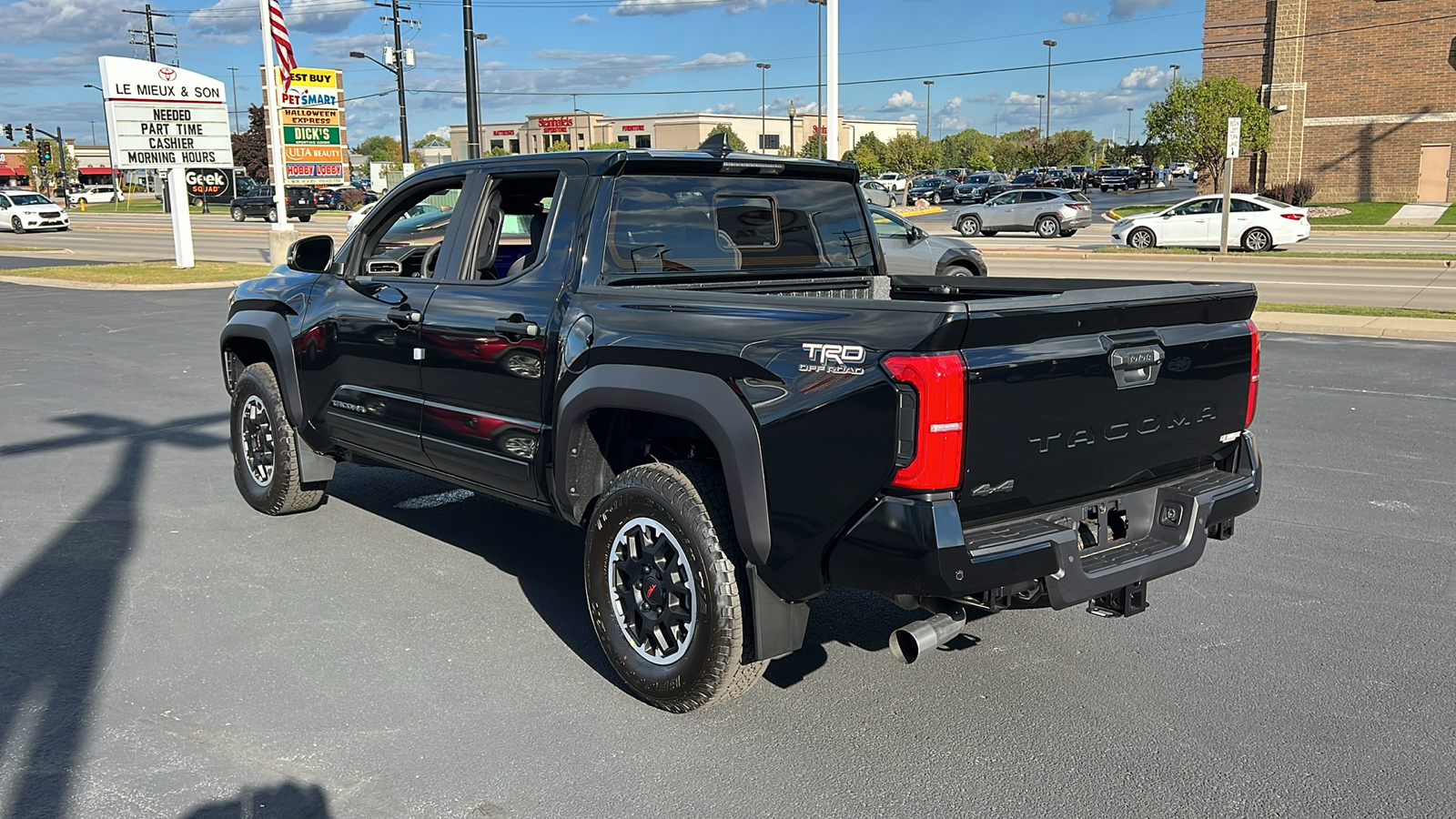 2024 Toyota Tacoma TRD Off-Road 5