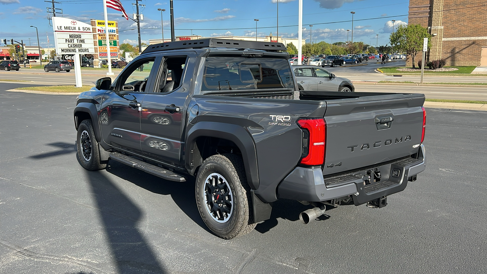 2024 Toyota Tacoma TRD Off-Road 5