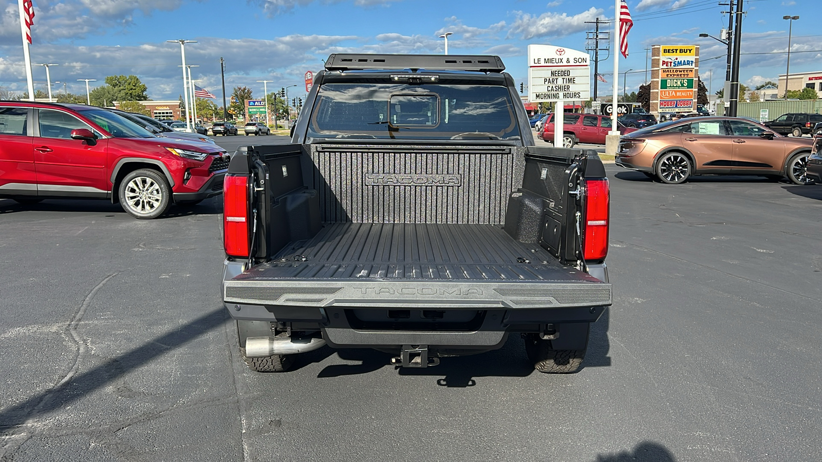 2024 Toyota Tacoma TRD Off-Road 30