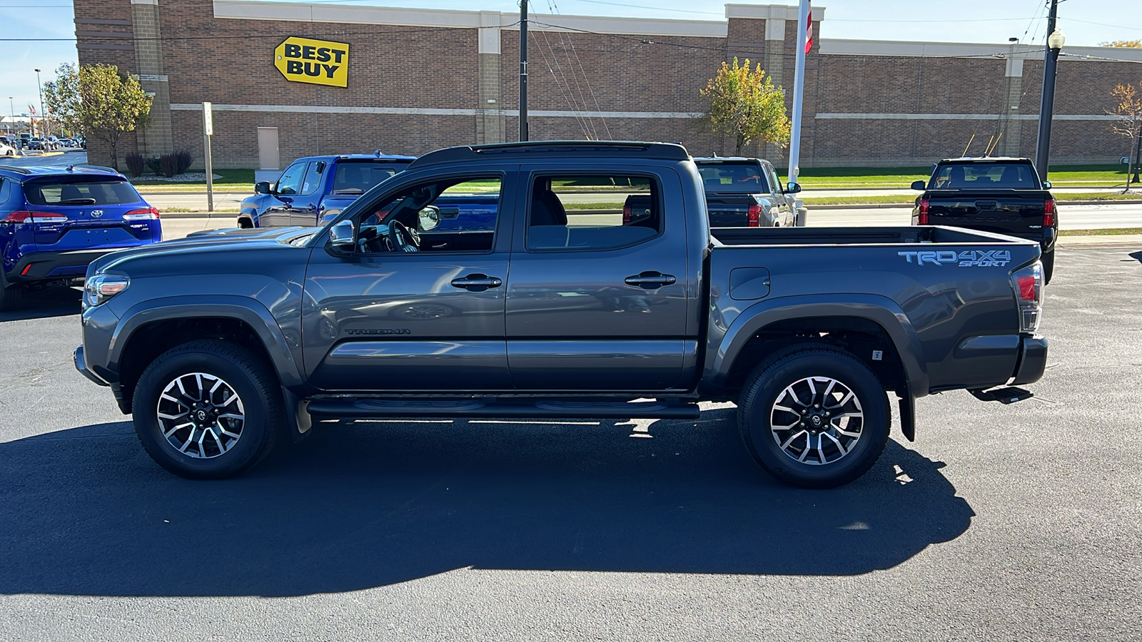 2023 Toyota Tacoma TRD Sport 6