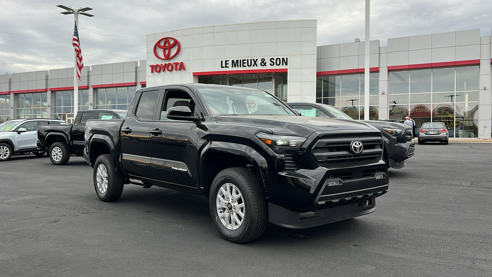 2024 Toyota Tacoma SR5 1