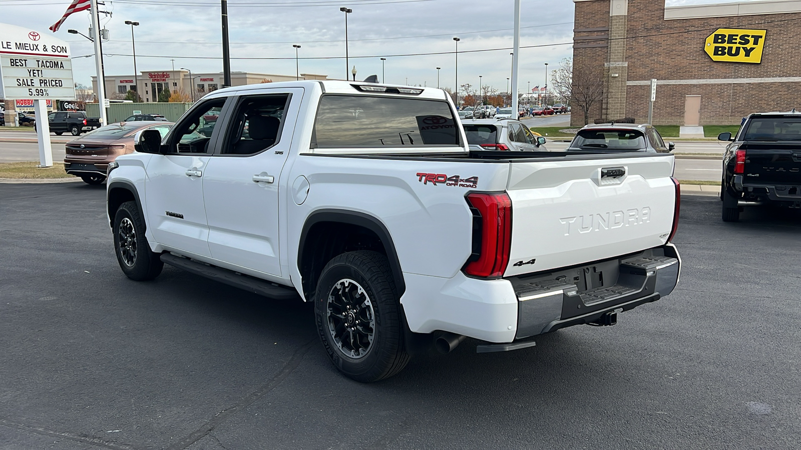 2025 Toyota Tundra SR5 5