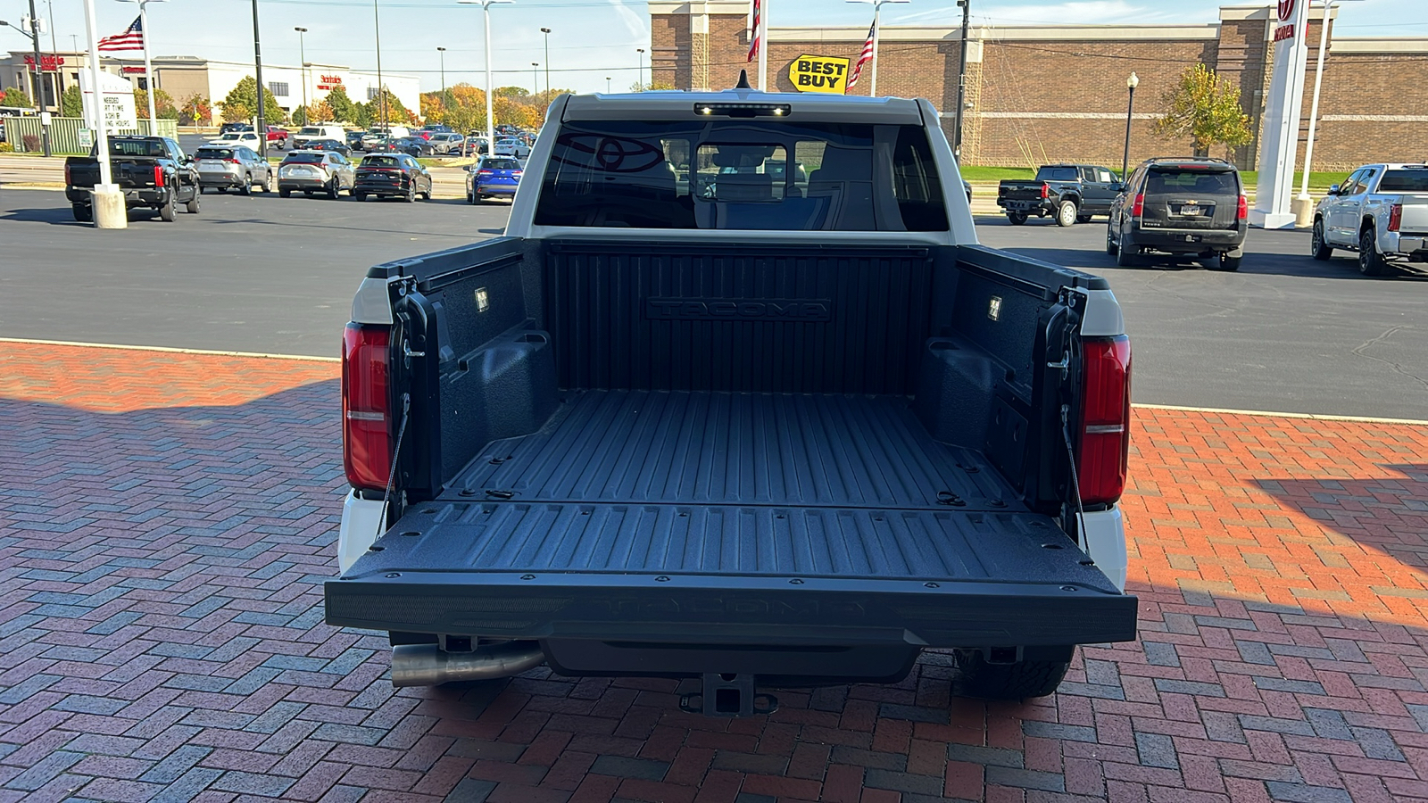 2024 Toyota Tacoma TRD Off-Road 28