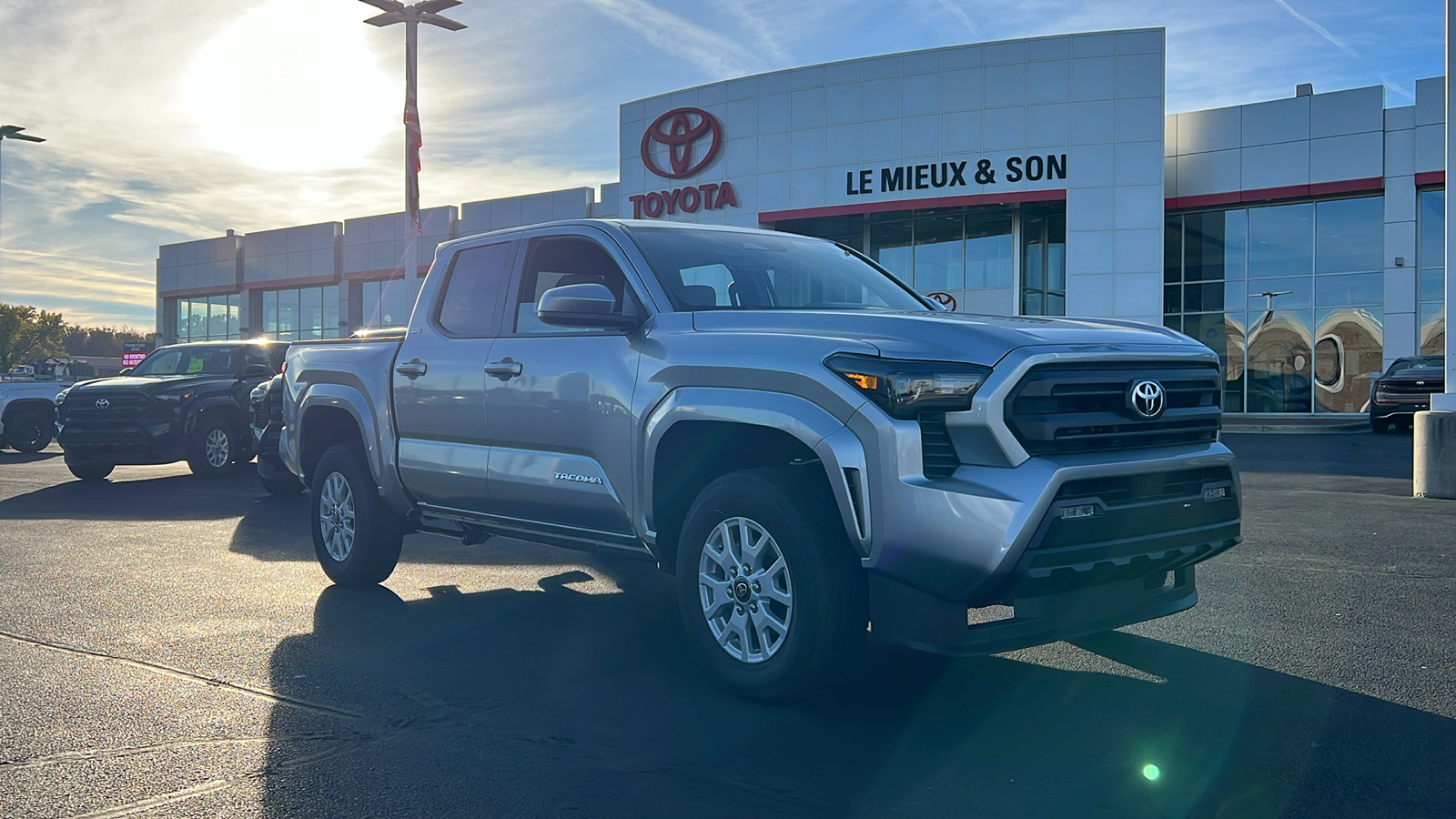 2024 Toyota Tacoma SR5 1