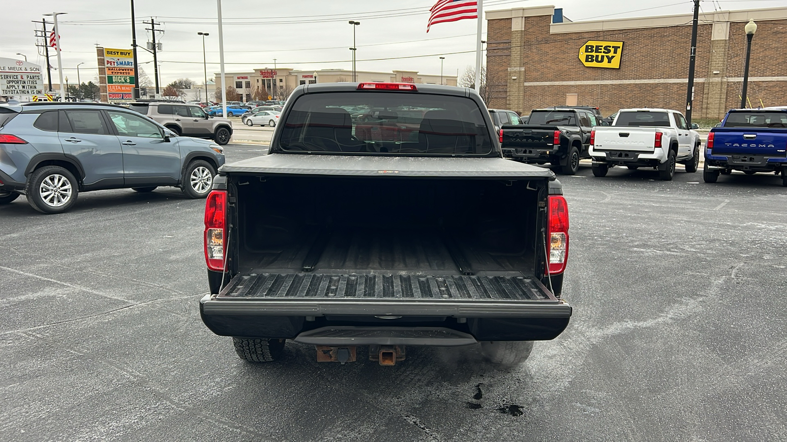 2012 Nissan Frontier PRO-4X 26