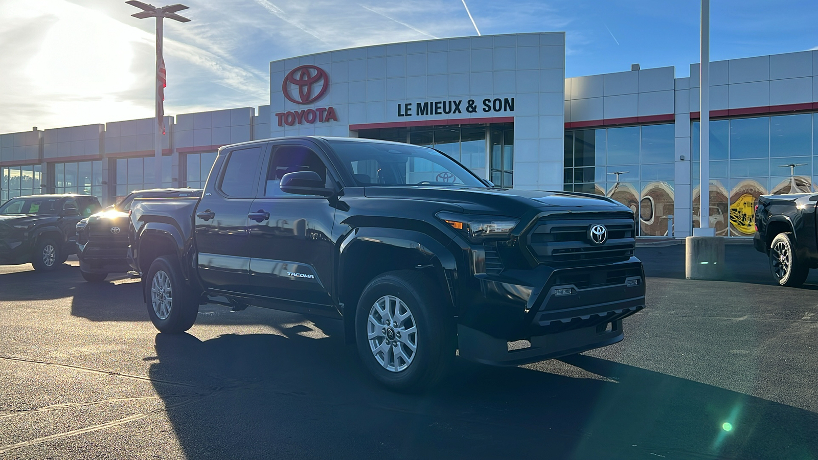 2024 Toyota Tacoma SR5 1