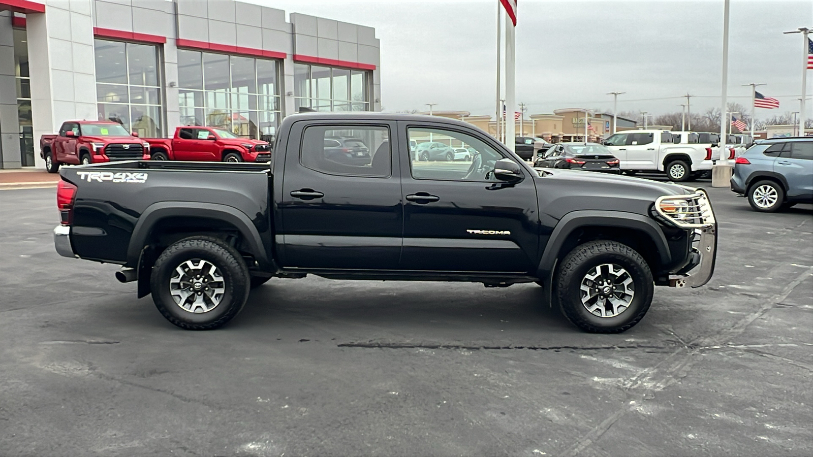 2018 Toyota Tacoma TRD Off-Road 2