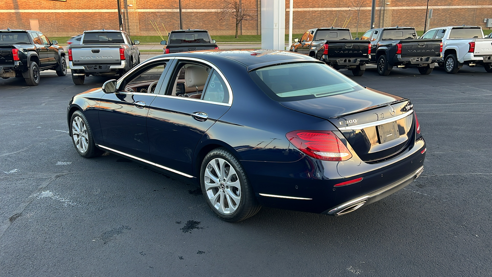 2017 Mercedes-Benz E-Class E 300 5