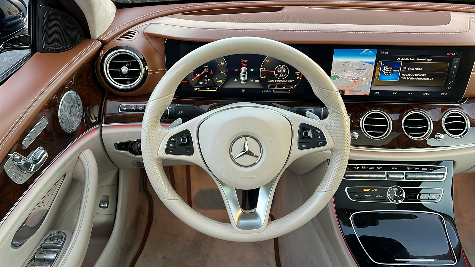 2017 Mercedes-Benz E-Class E 300 9