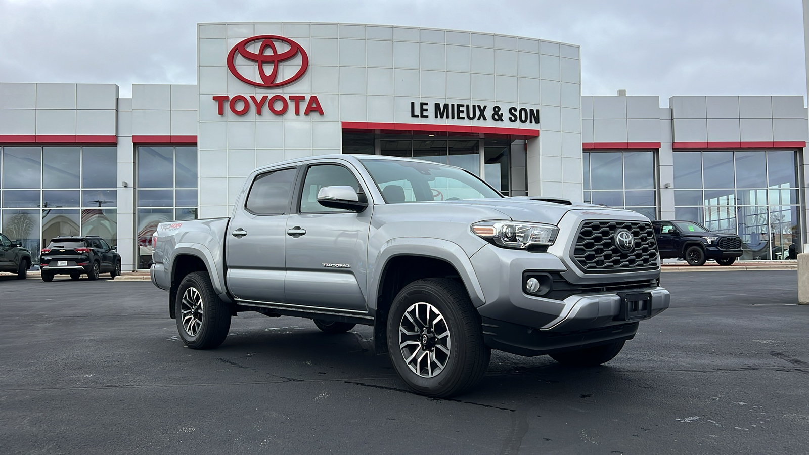 2021 Toyota Tacoma  1