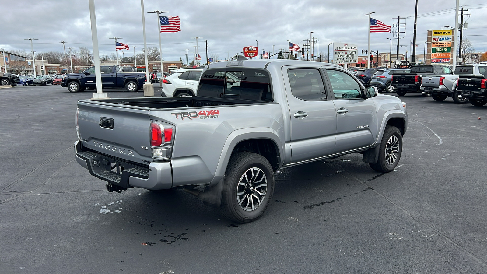 2021 Toyota Tacoma  3