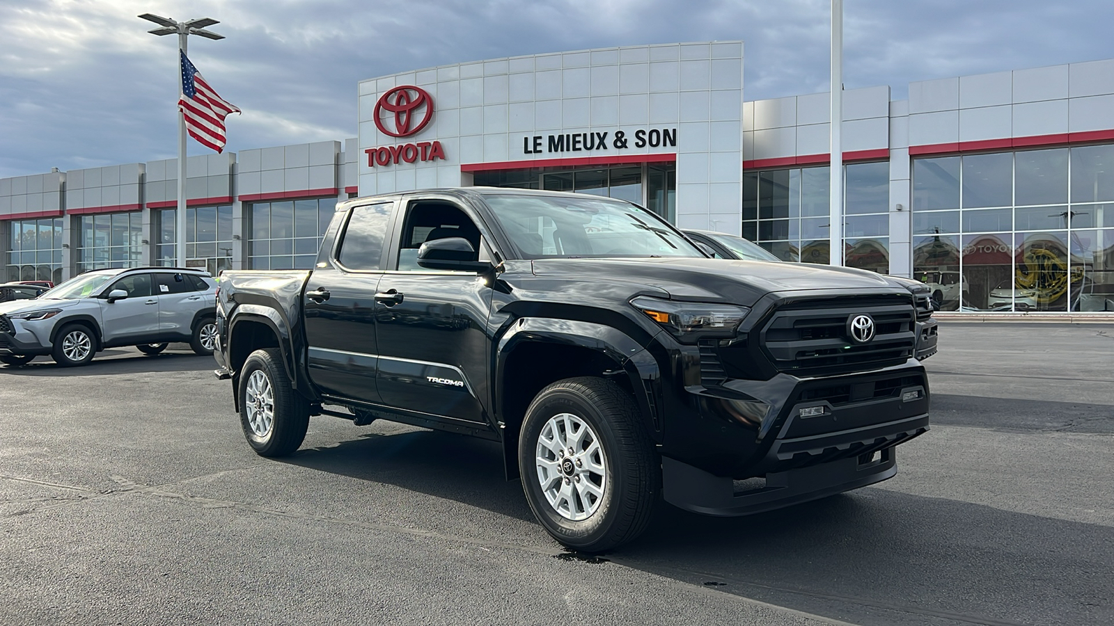 2024 Toyota Tacoma SR5 1