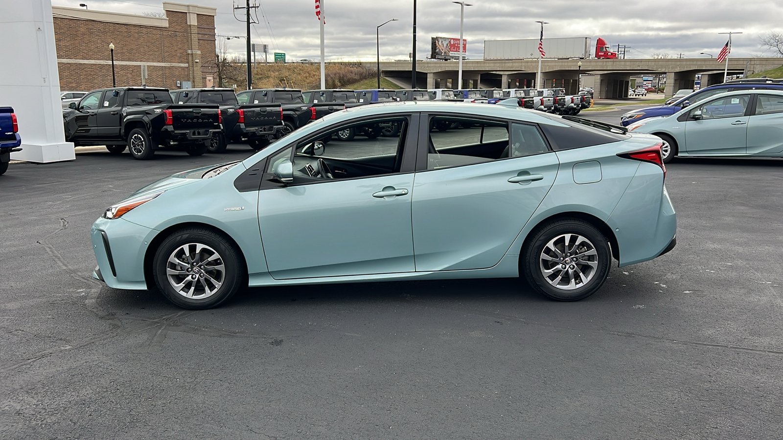 2019 Toyota Prius XLE 6