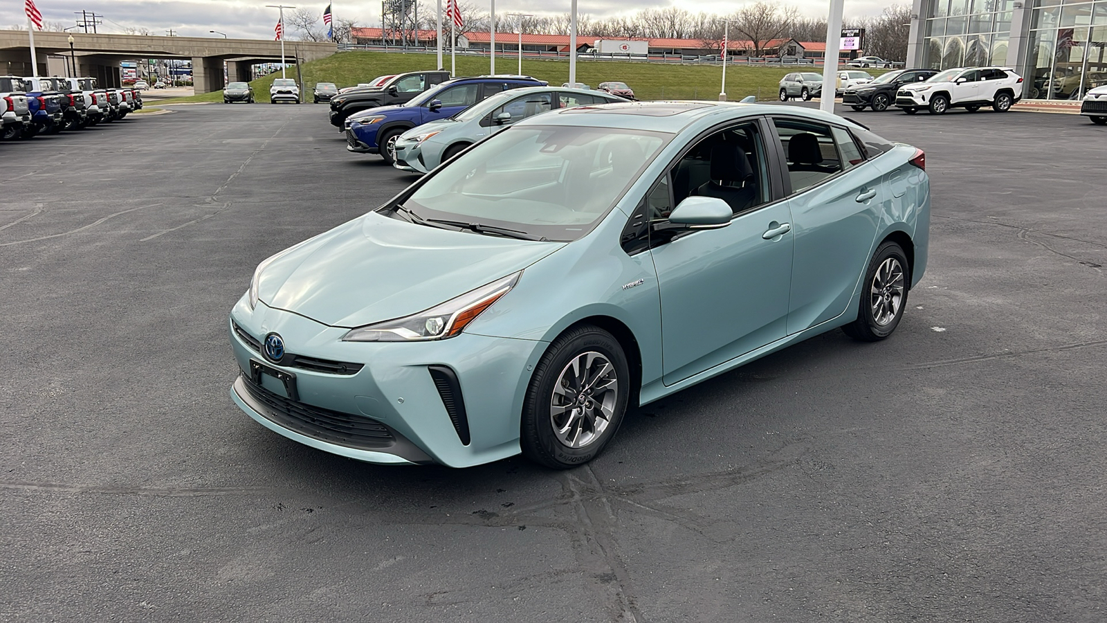 2019 Toyota Prius XLE 7