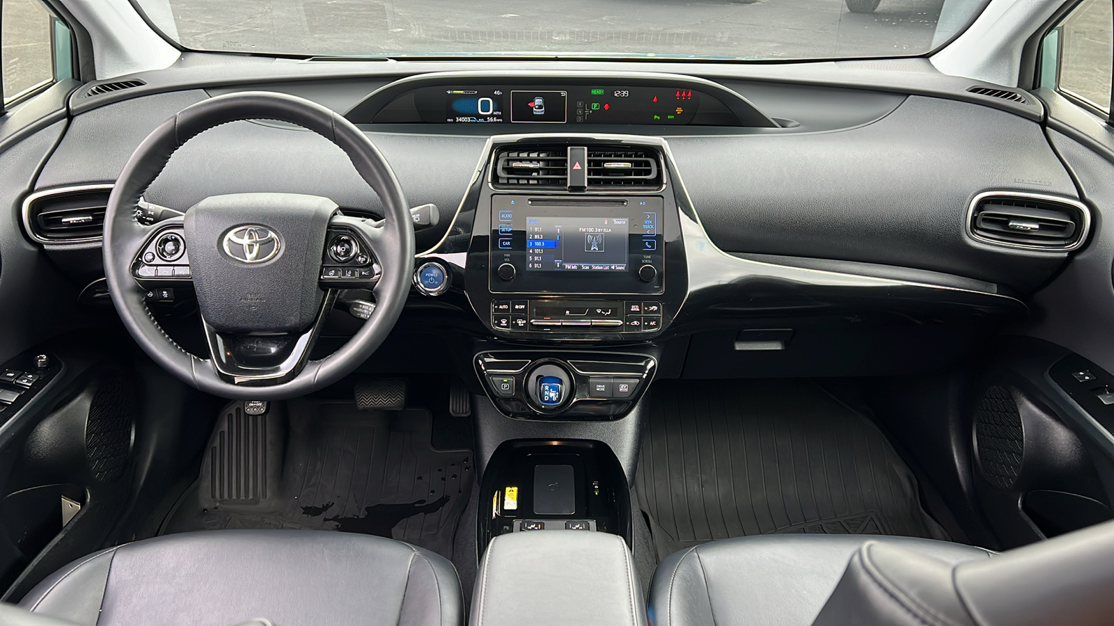 2019 Toyota Prius XLE 8