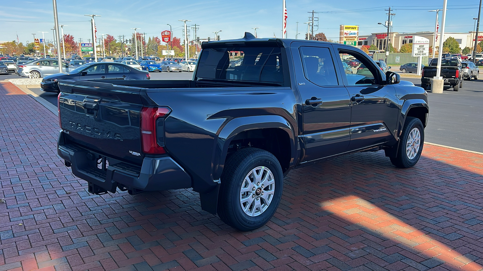 2024 Toyota Tacoma SR5 3