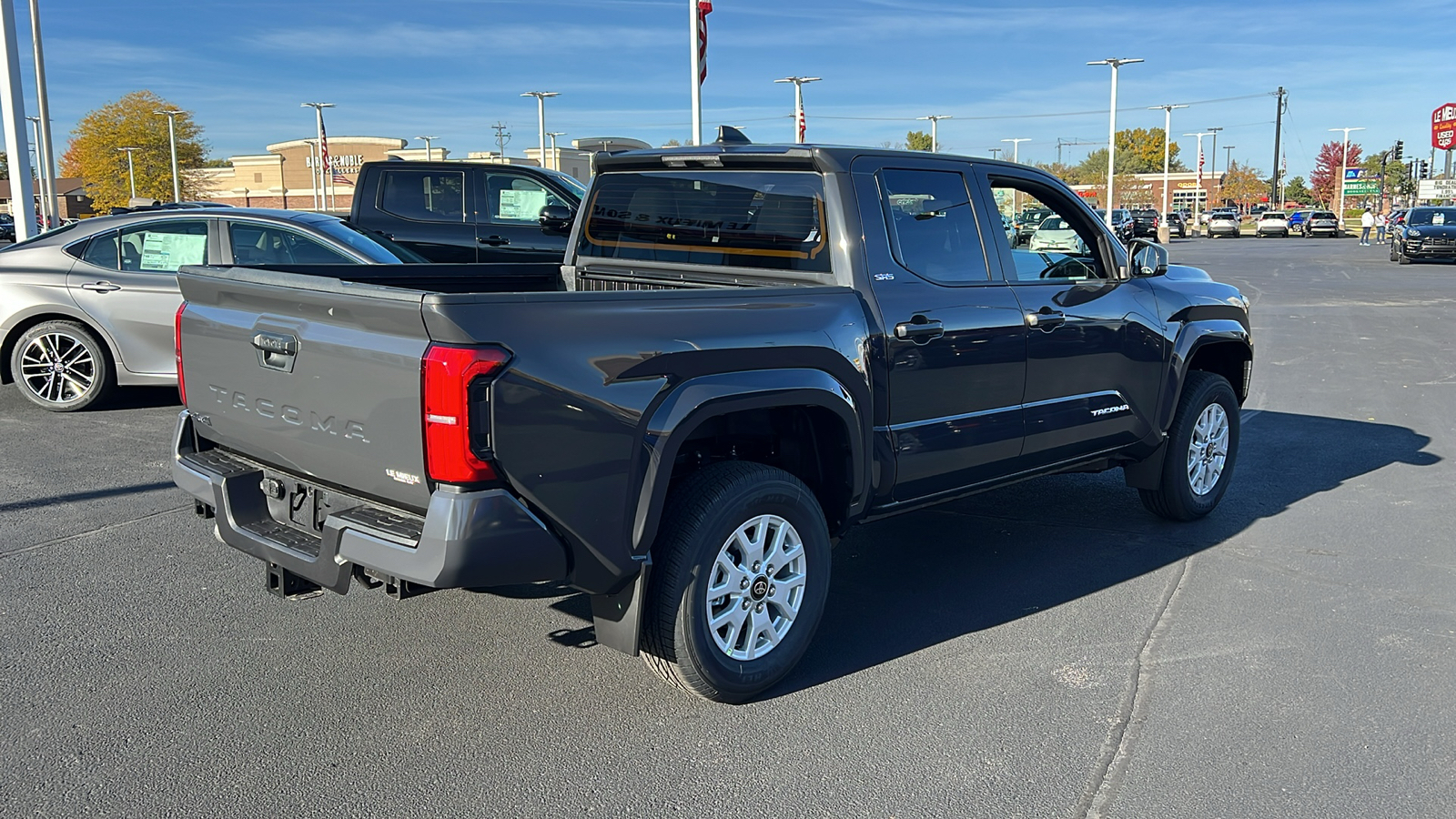 2024 Toyota Tacoma SR5 3