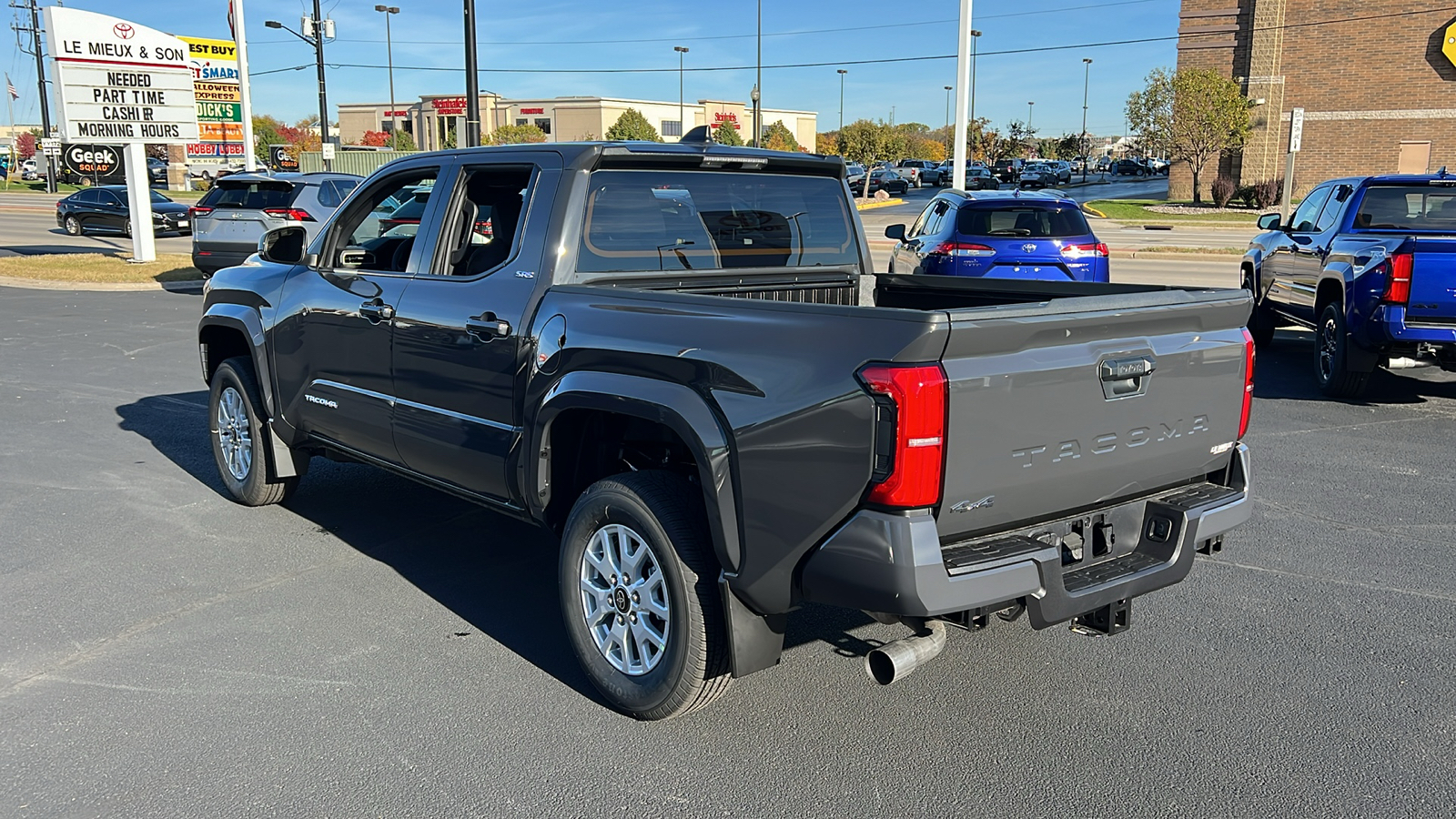 2024 Toyota Tacoma SR5 5