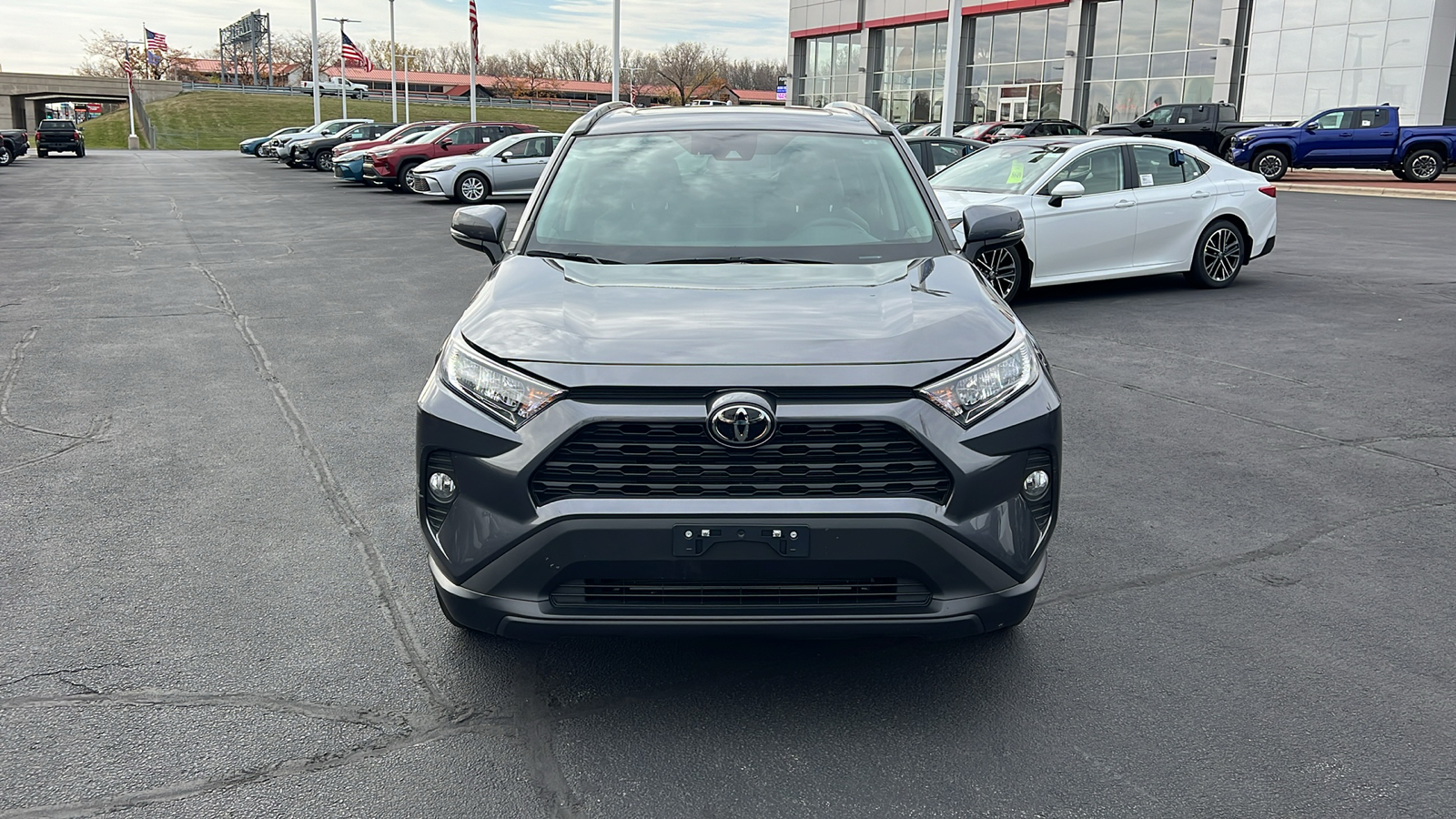 2021 Toyota RAV4 XLE 33