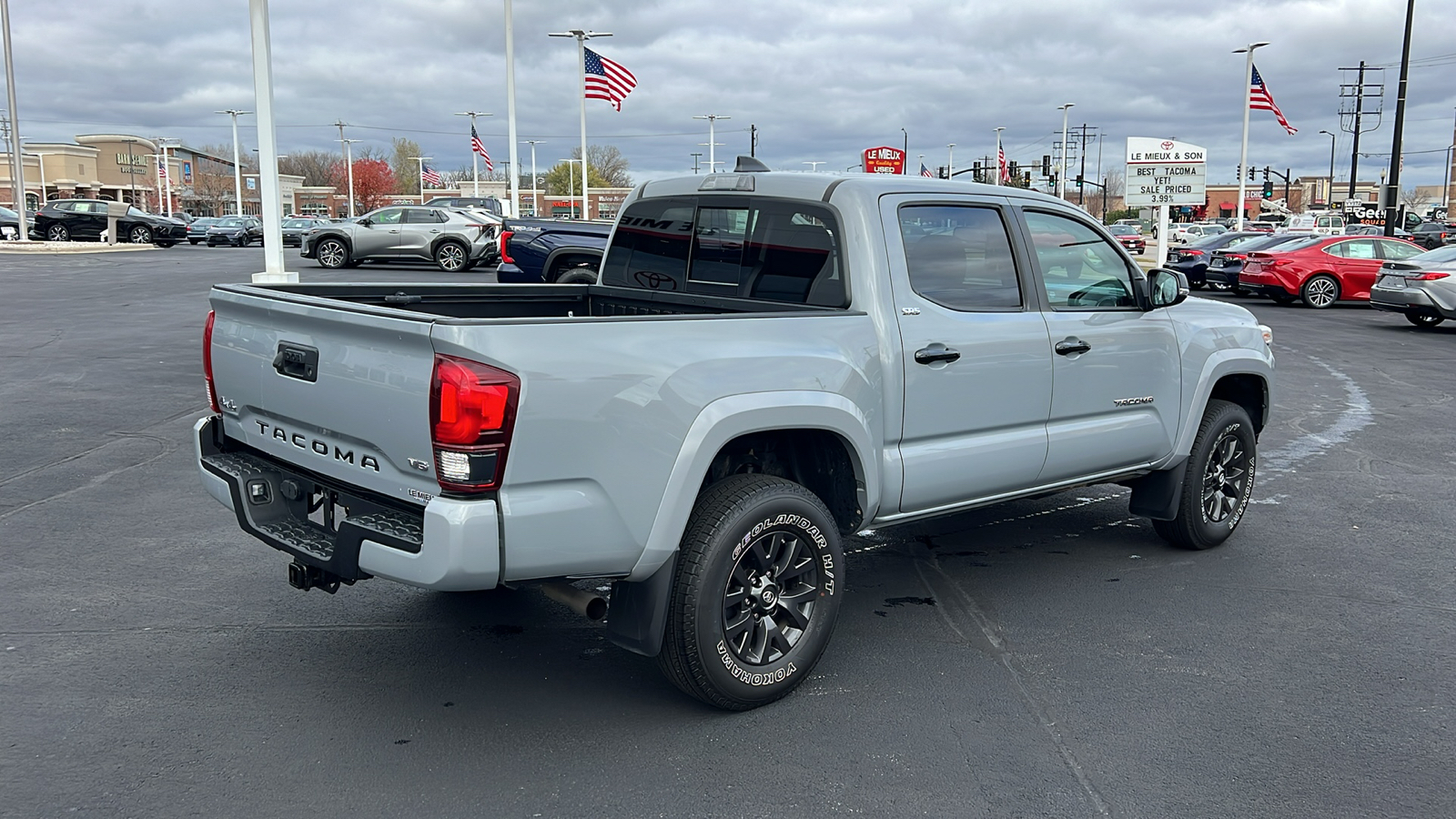 2020 Toyota Tacoma SR5 3