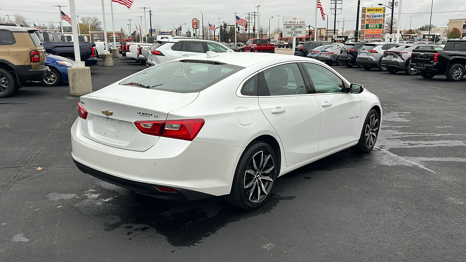 2017 Chevrolet Malibu LT 3