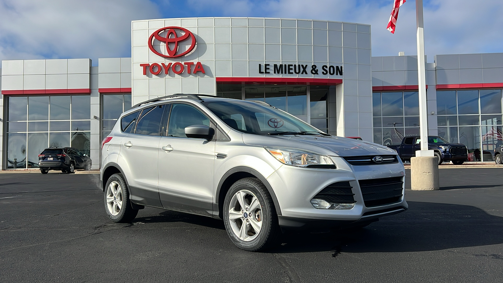 2015 Ford Escape SE 1