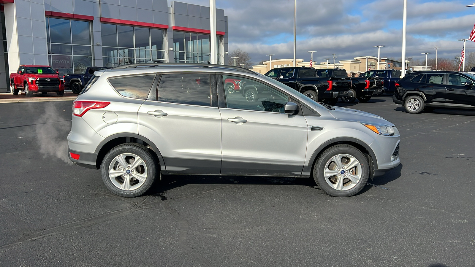 2015 Ford Escape SE 2