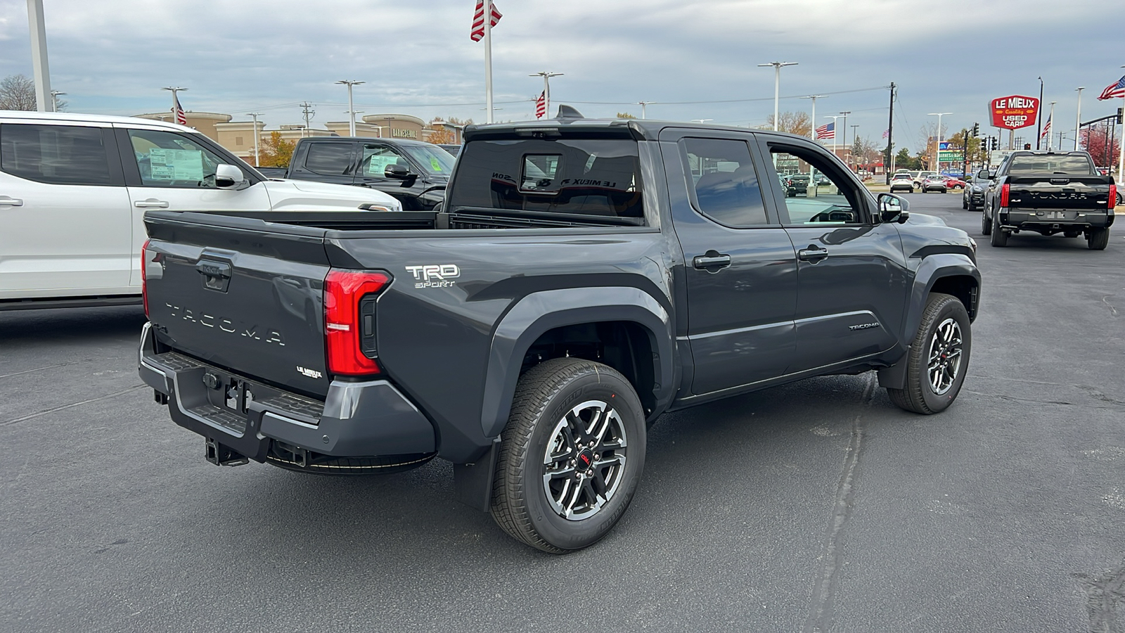 2024 Toyota Tacoma TRD Sport 3