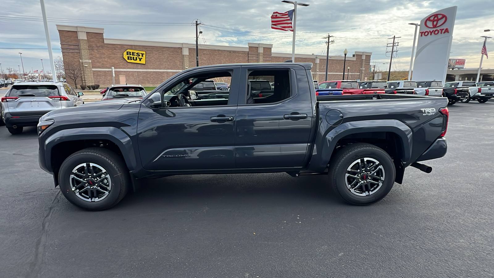 2024 Toyota Tacoma TRD Sport 6