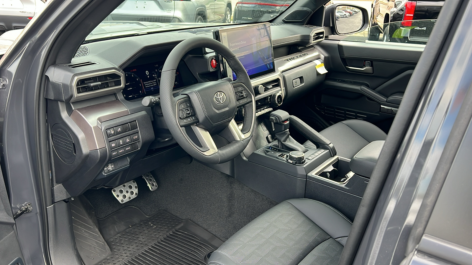 2024 Toyota Tacoma TRD Sport 26