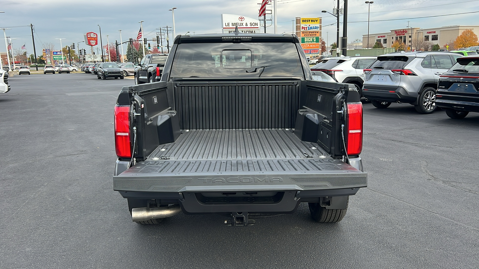 2024 Toyota Tacoma TRD Sport 29