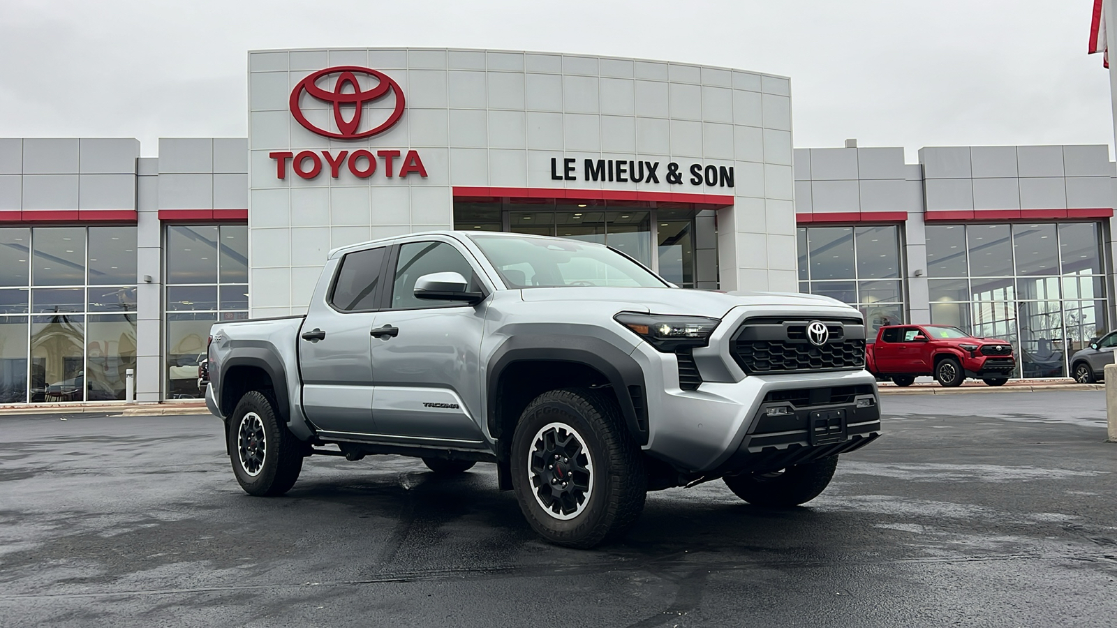 2024 Toyota Tacoma TRD Off-Road 1