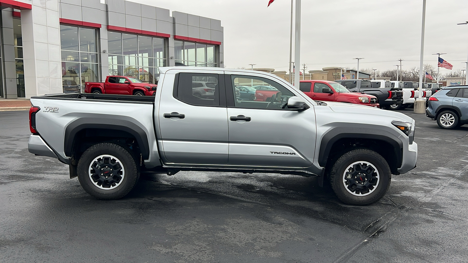 2024 Toyota Tacoma TRD Off-Road 2