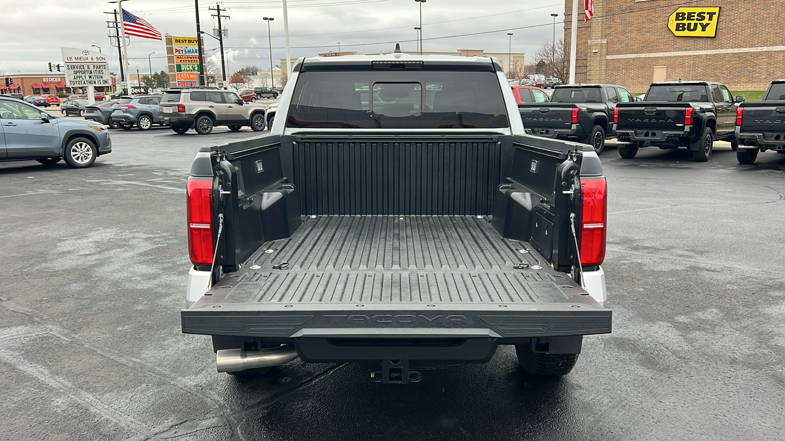 2024 Toyota Tacoma TRD Off-Road 29