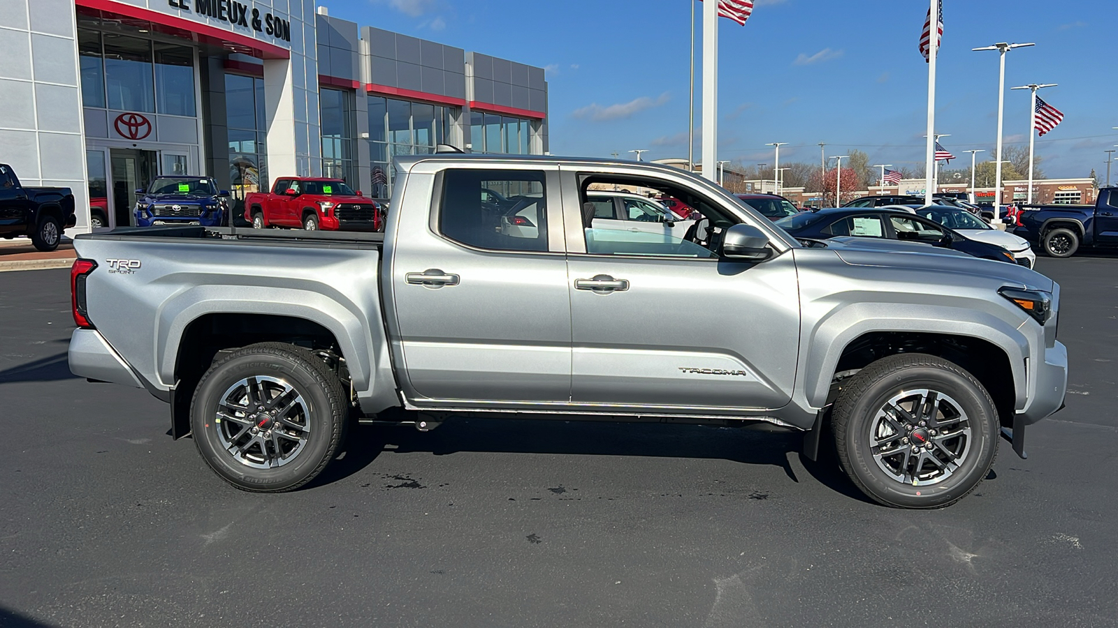 2024 Toyota Tacoma TRD Sport 2