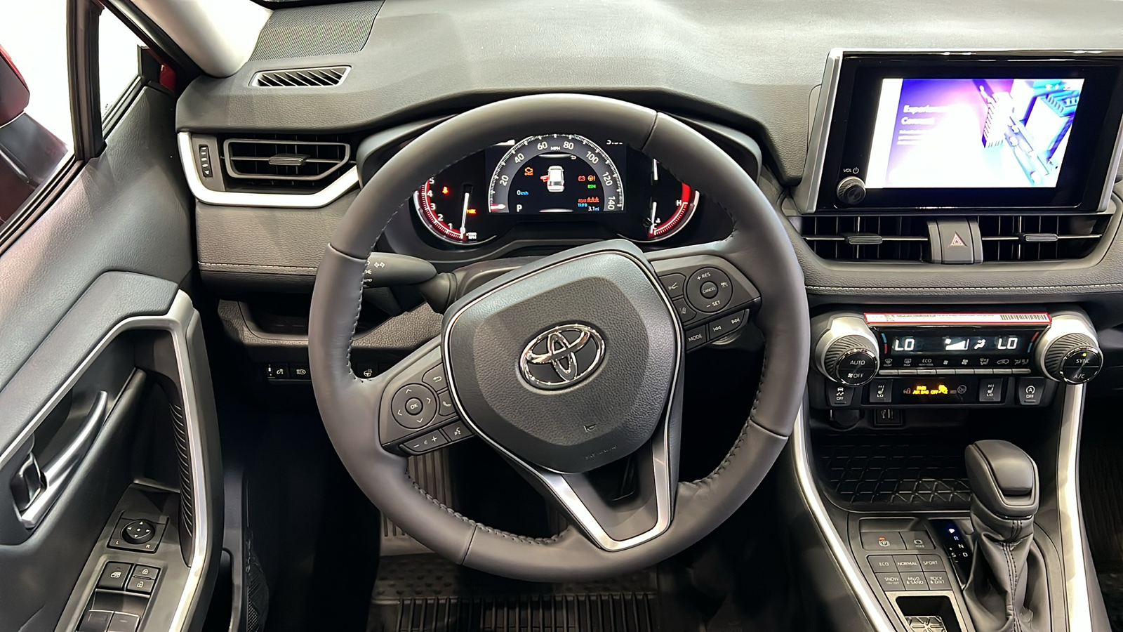 2024 Toyota RAV4 XLE 9