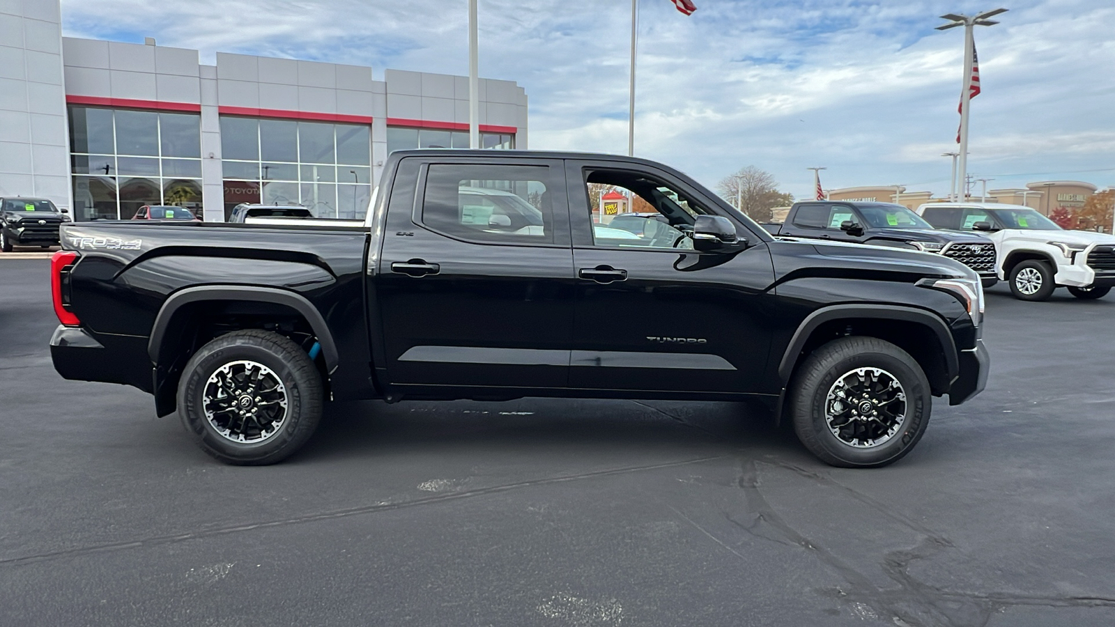 2025 Toyota Tundra SR5 2