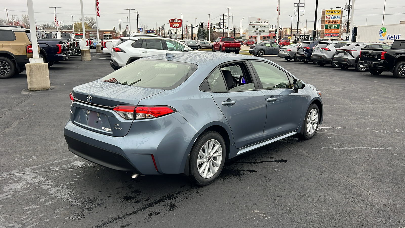 2025 Toyota Corolla Hybrid LE 3