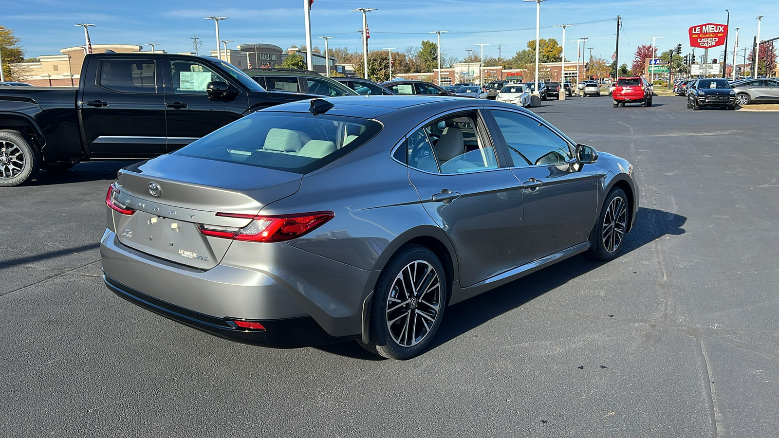 2025 Toyota Camry XLE 3