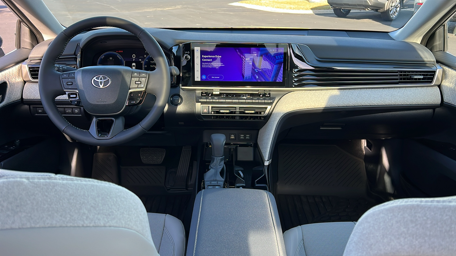 2025 Toyota Camry XLE 8