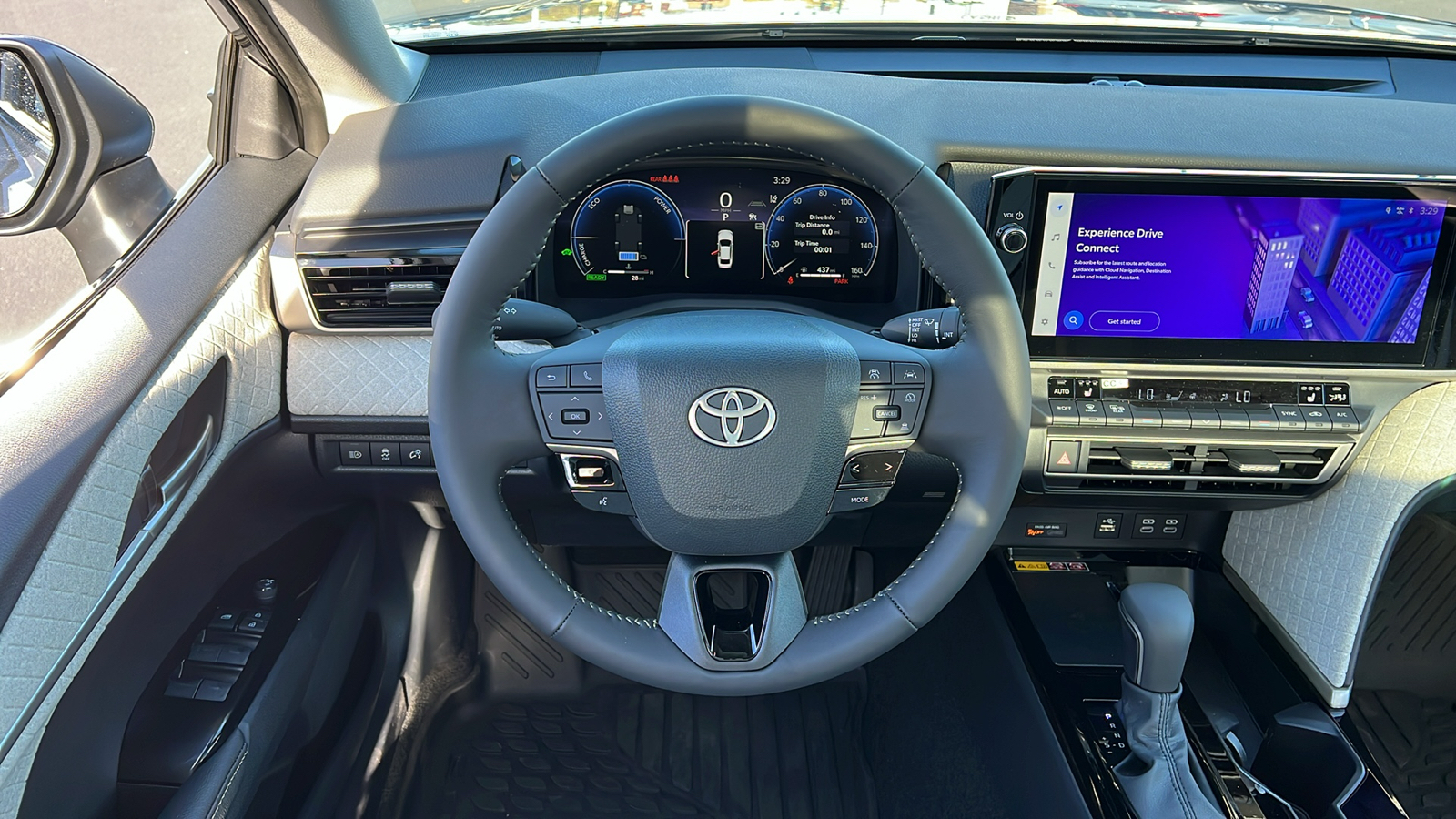 2025 Toyota Camry XLE 9