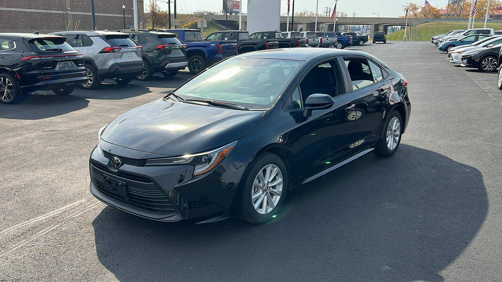 2023 Toyota Corolla LE 7