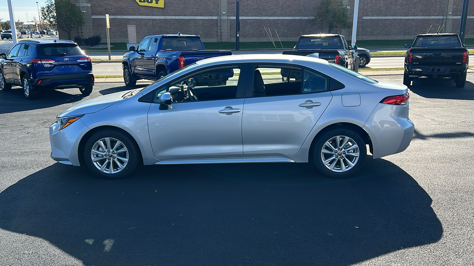 2023 Toyota Corolla LE 6